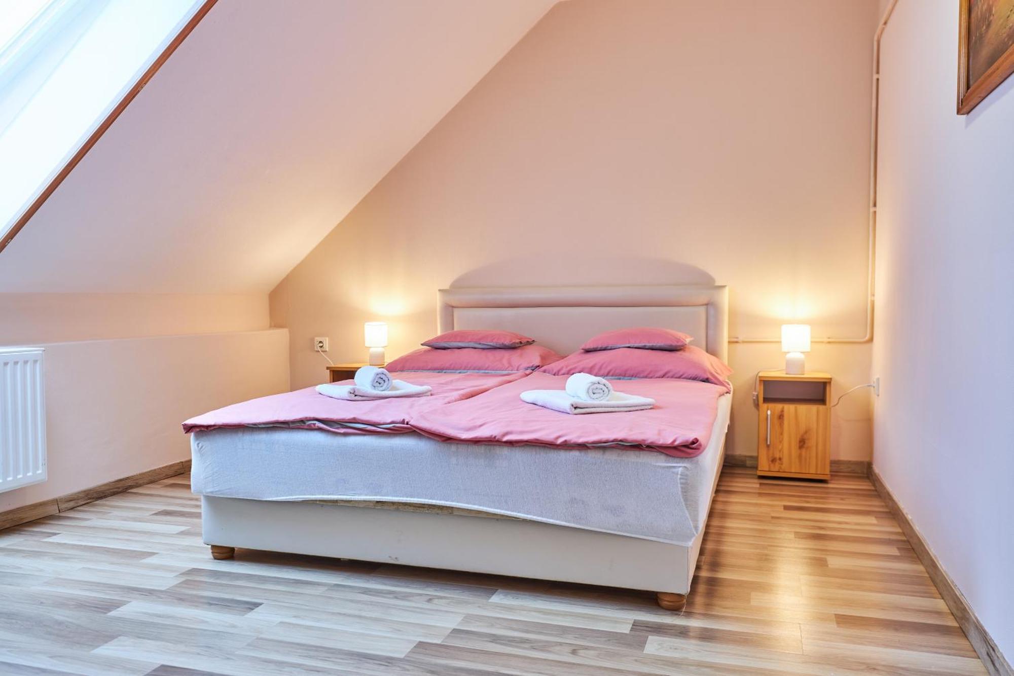 ADA Apartmanház Hajduszoboszlo Exterior foto