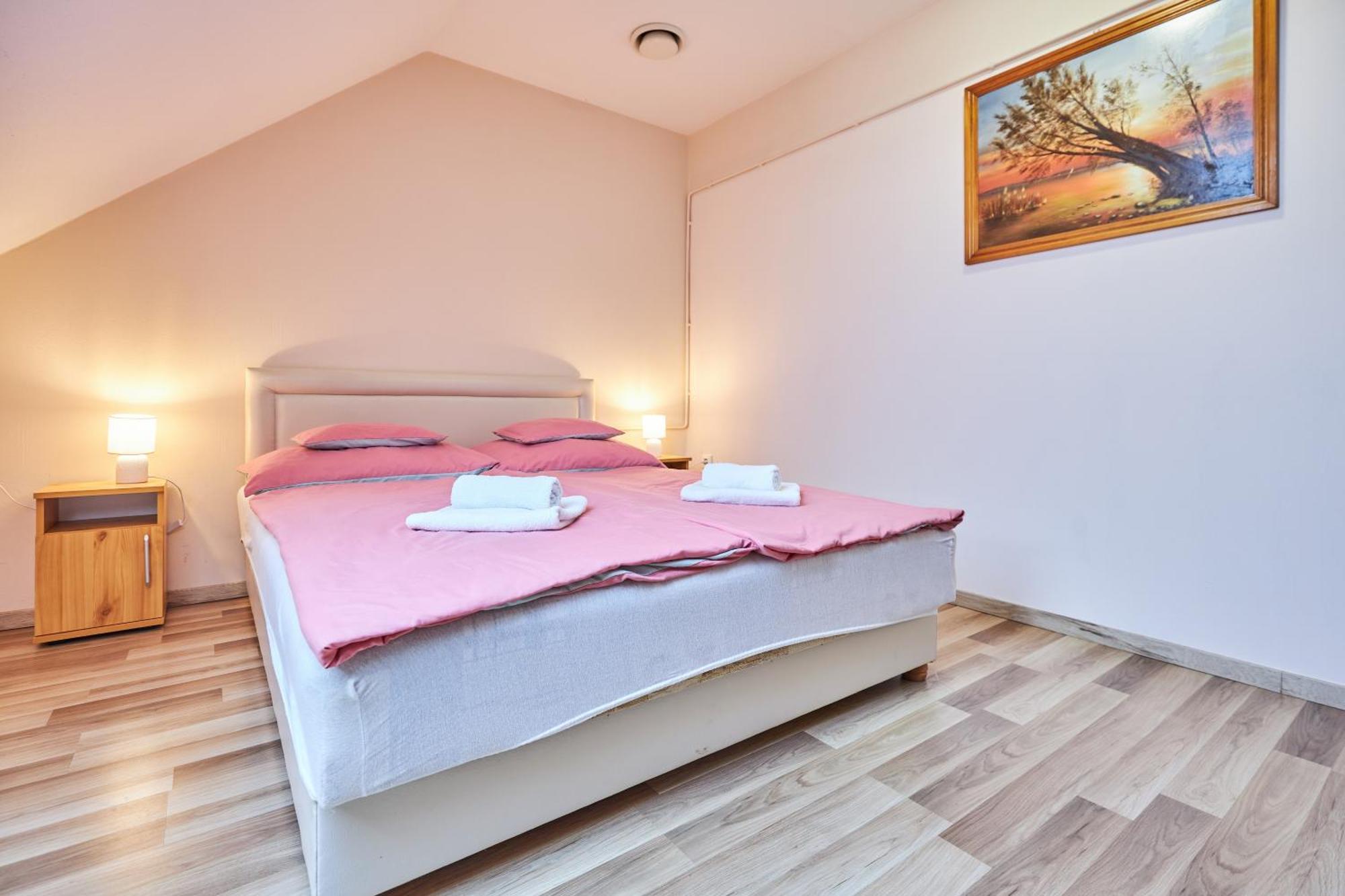 ADA Apartmanház Hajduszoboszlo Exterior foto